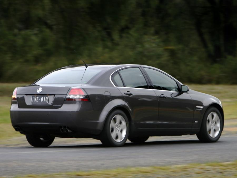 Holden Calais 2006 года  (фото 2 из 29)